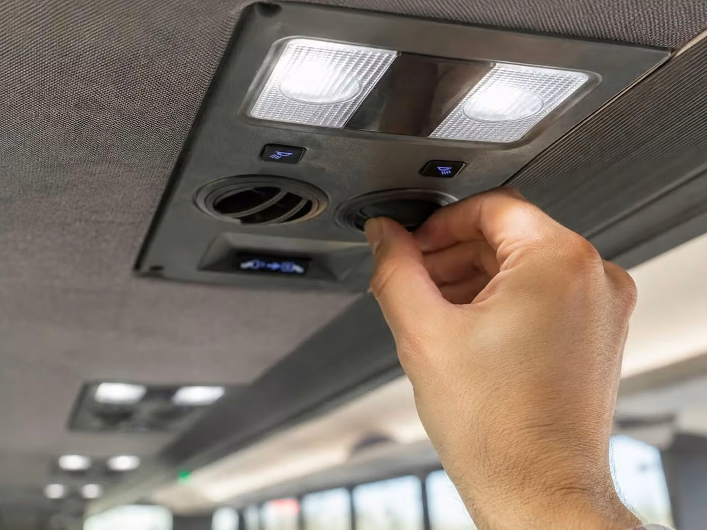 rockledge 20 passenger minibus air conditioning