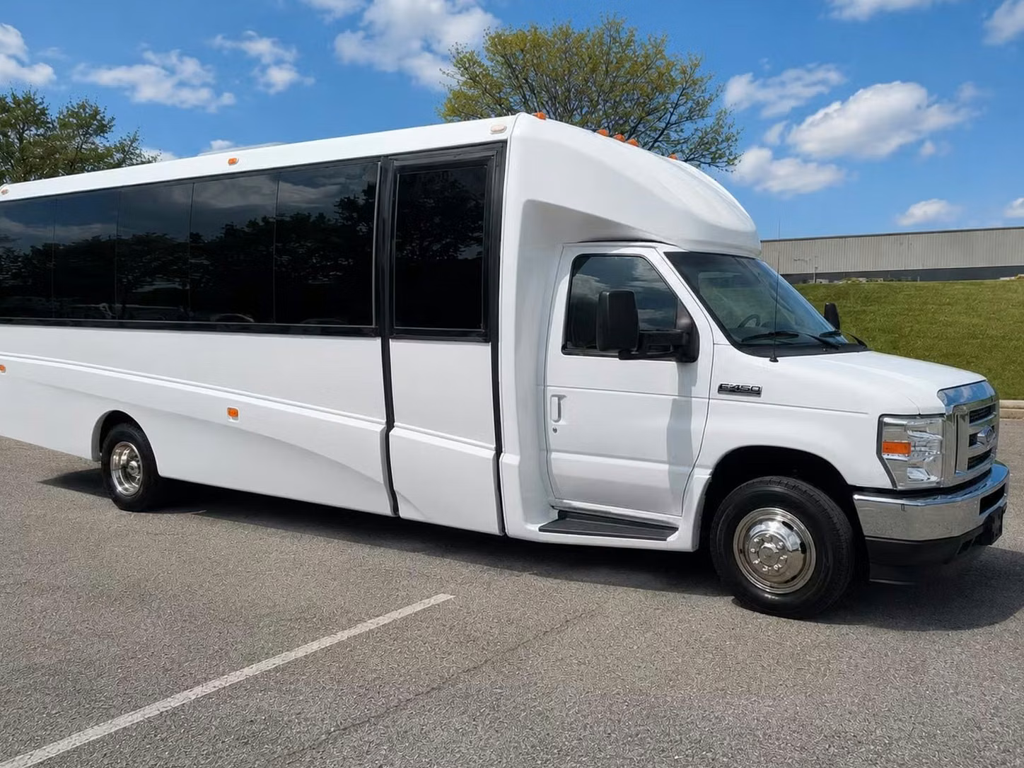 rockledge 20 passenger minibus rental